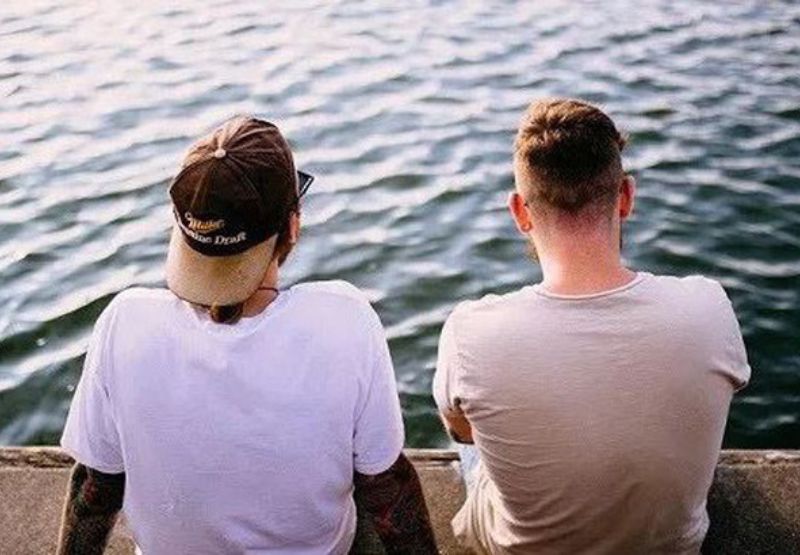 Chiêm bao thấy mình đang nói chuyện với em trai