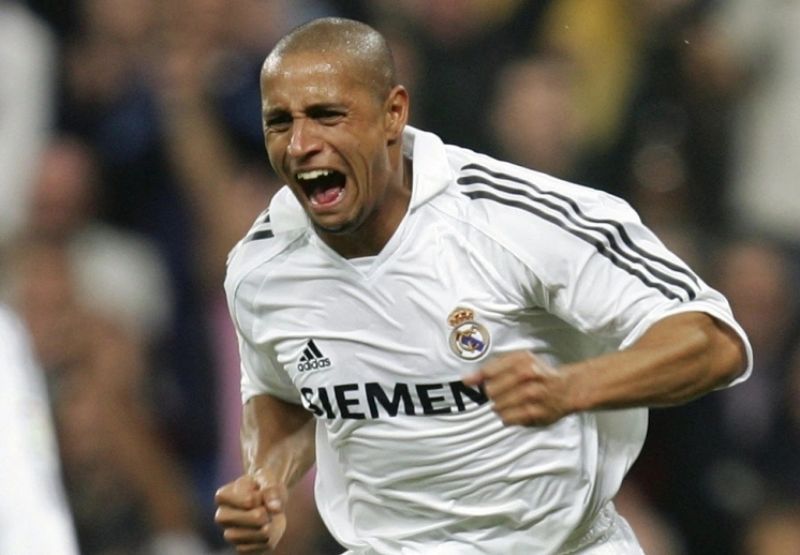 Roberto Carlos với 16 bàn