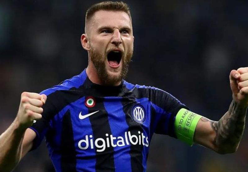Skriniar ghi bàn thắng ấn định 2 -1 trước Ba Lan tại Euro